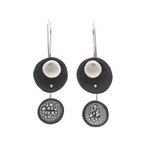 Black and White crackle Earrings