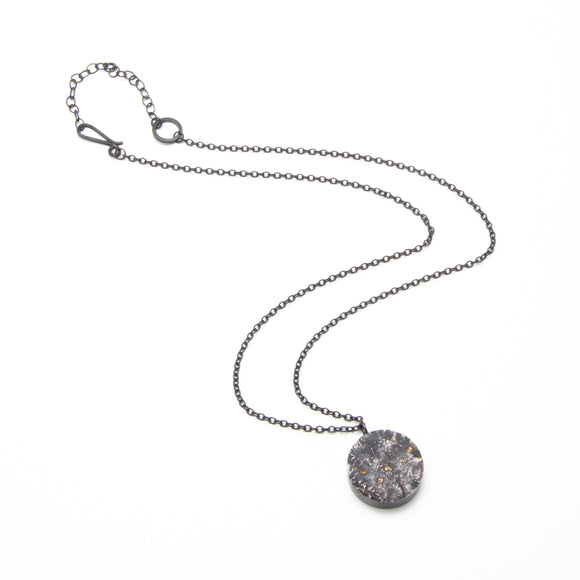 Mugen Hollow Small Necklace (circle)