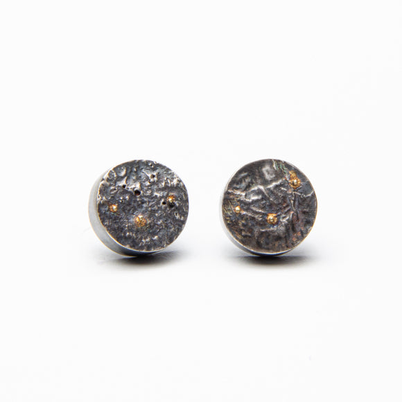 Mugen Hollow Small Post Earrings (circle)